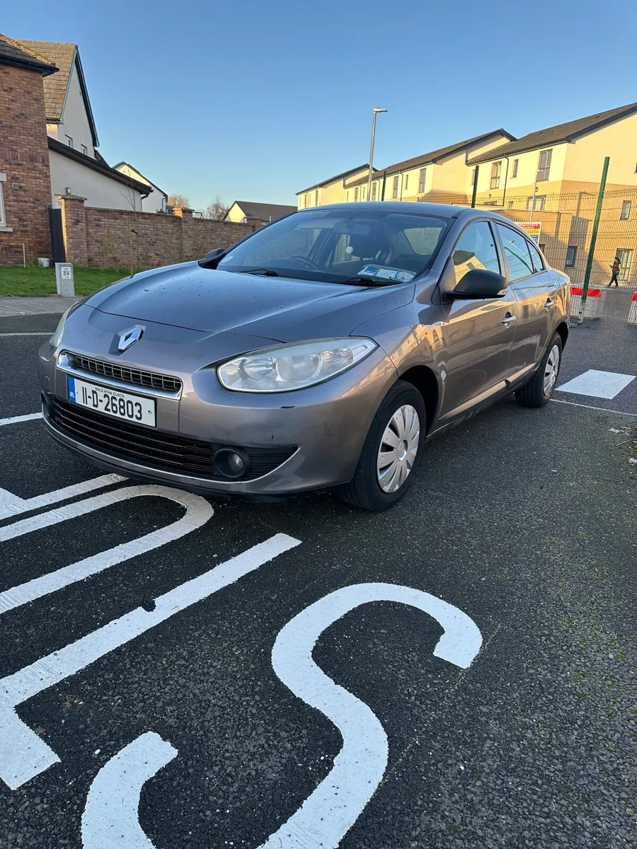 Renault Fluence 2011 - Image 3