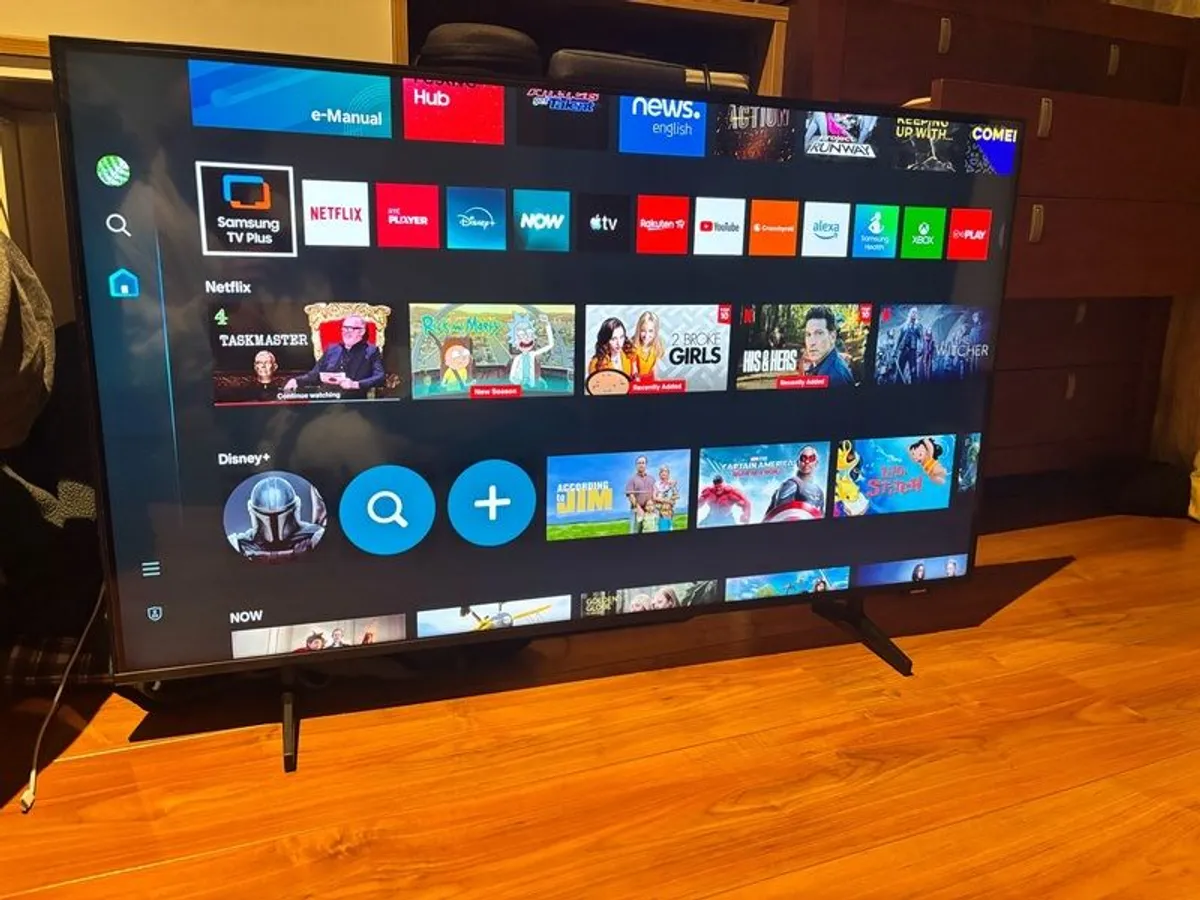 Samsung 43" Bu8070 Crystal Uhd 4k Hdr Smart Tv 2022 | Ue43bu8070uxxu - Image 1