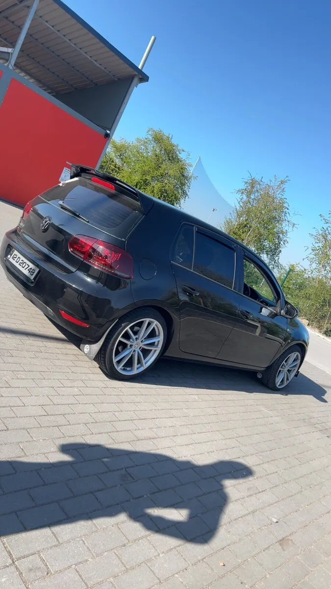 Volkswagen Golf - Image 1