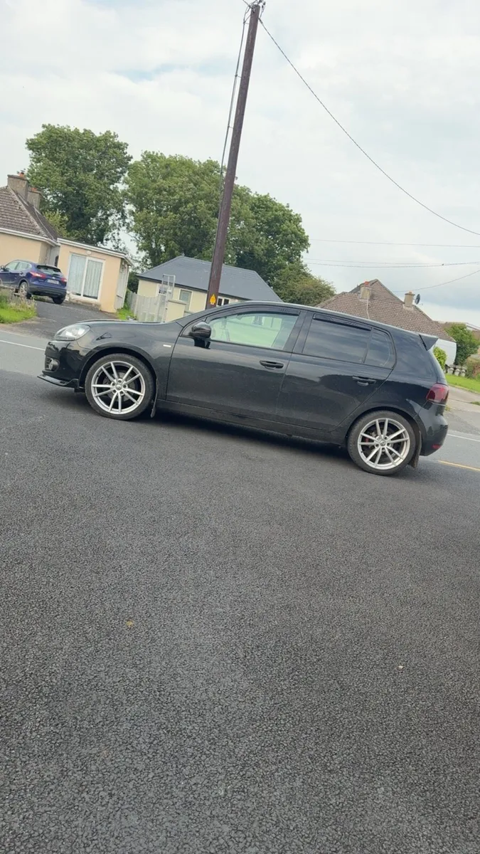 Volkswagen Golf - Image 4