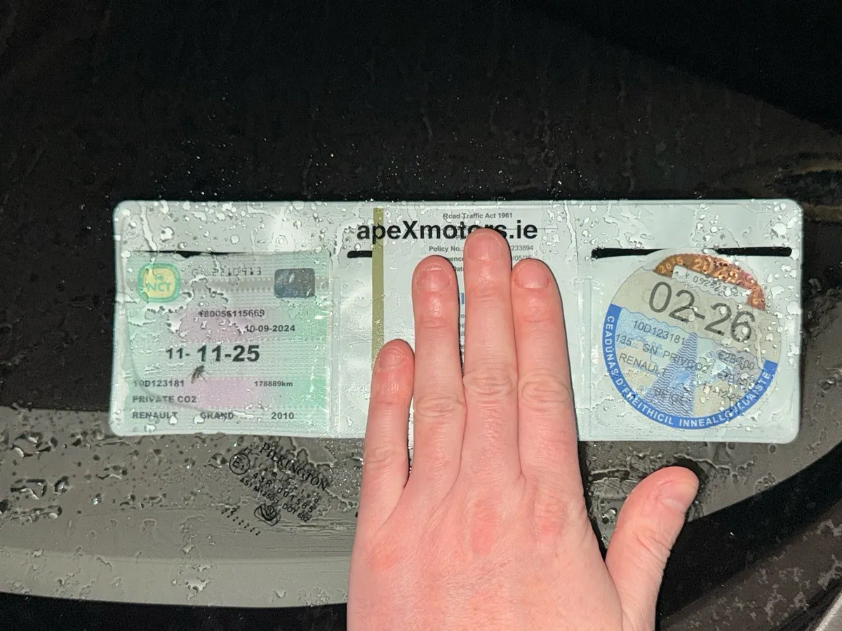 2010 Renault Grand Scenic Low Mileage - Image 3