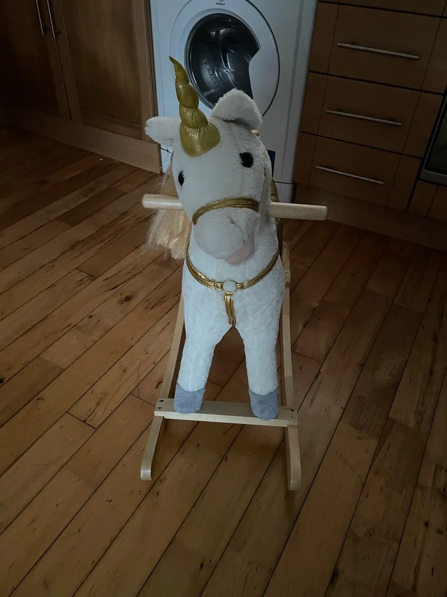 Rocking unicorn with sound effect - Image 2