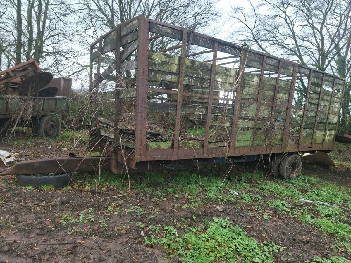 Cattle trailer - Image 1