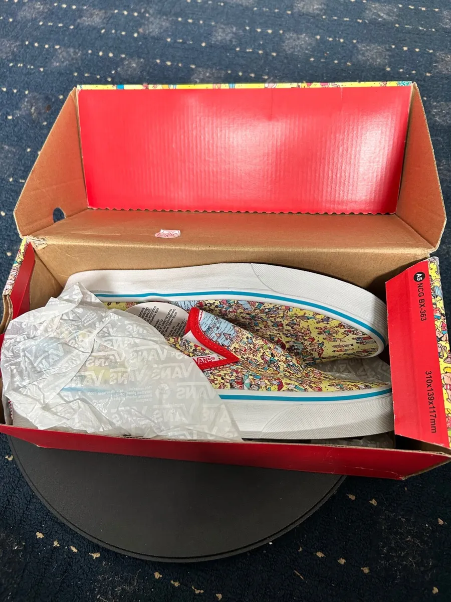 Vans x Where’s Waldo Classic Slip-On – UK 8 – New - Image 3