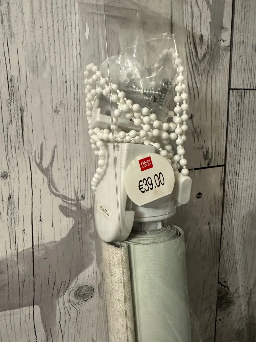 Black Out Roller Long, Small and Curtain Pole - Image 4