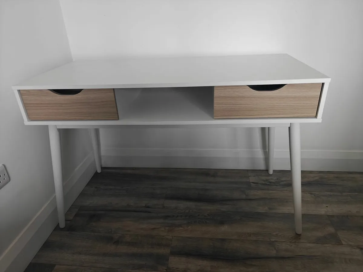 Office Desk - Image 3