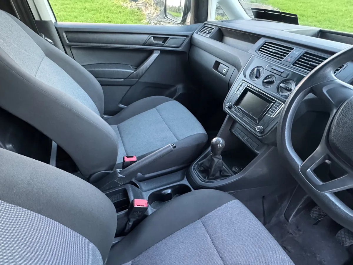 JAN SALE 🛞 Volkswagen Caddy 2017 - Image 3