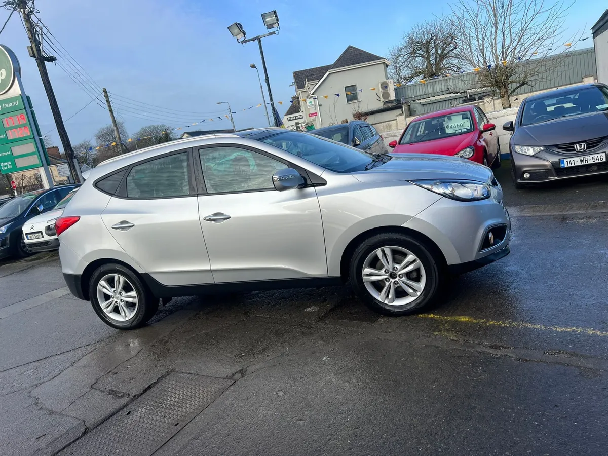 Hyundai ix35 2012 1.7 Diesel Premium Sport 2WD 115 - Image 2