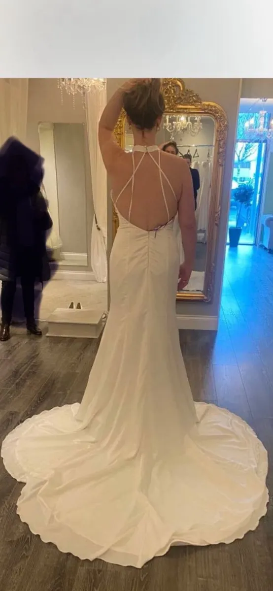 Wedding dress - Image 2