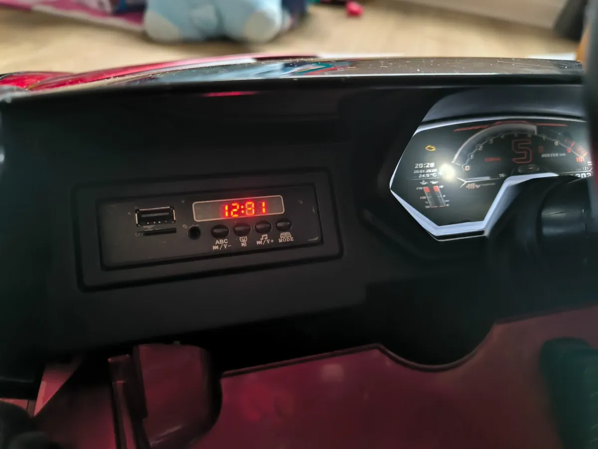 Lamborghini Sian ride-on 12V electric car - Image 2