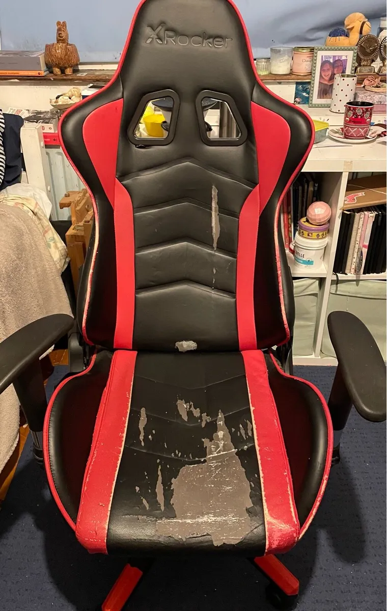 Rocker gaming chair - Image 4