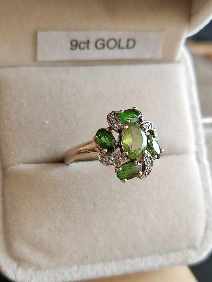 Vintage 9ct Gold Diamonds, Green Garnet, Peridot. - Image 2
