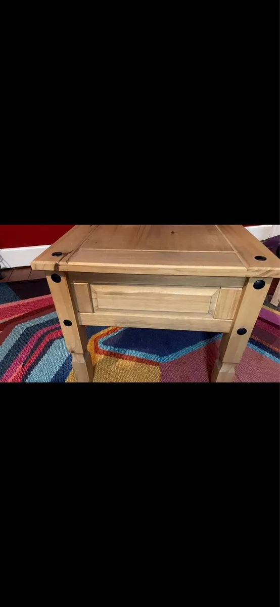 2 lockers and matching table - Image 4