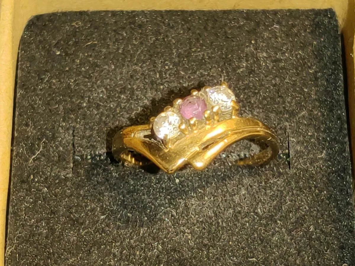RARE PINK SAPPHIRE, 9CT Thick Gold Vintage Ring ! - Image 1