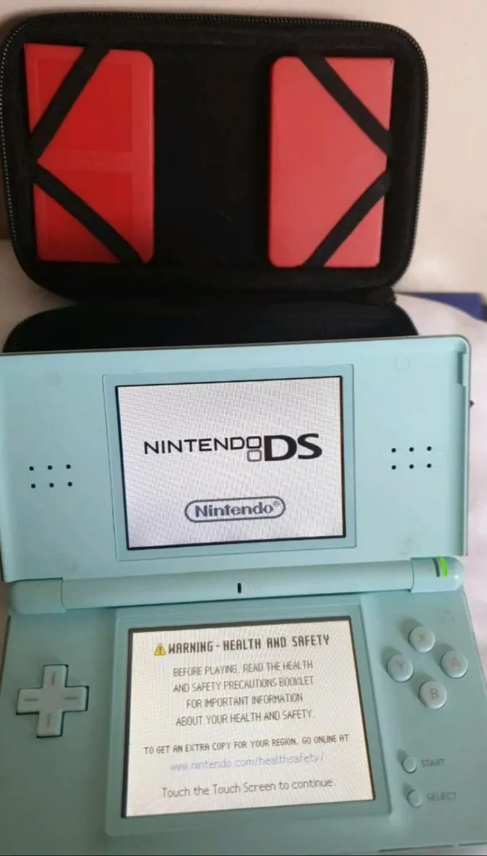 .D. S LITE ..GAMES 🎮🎮🎮🎮🎮🎮🎮🎮🎮 - Image 1