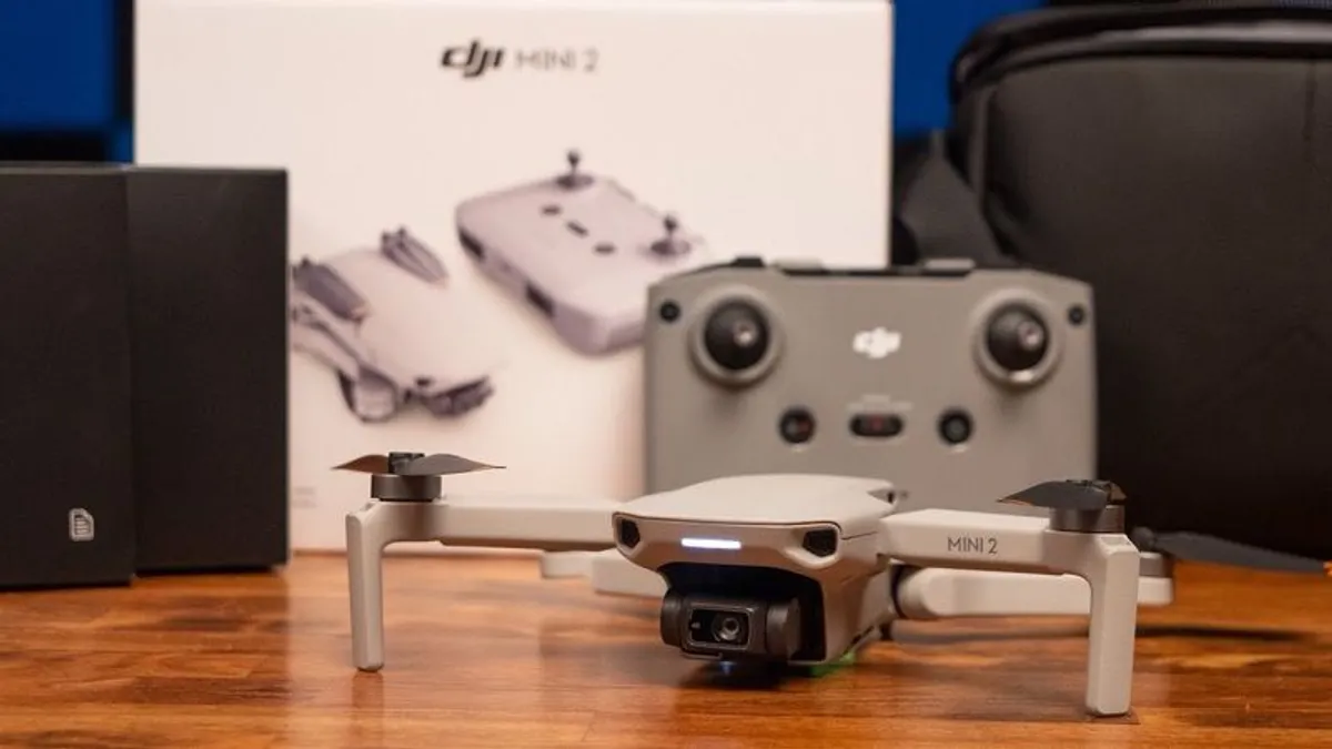 DJI Mini 2 (fly more combo) - Image 1