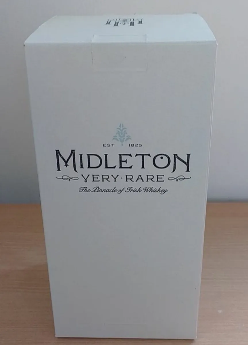 MIDLETON VERY RARE WHISKEY 2024  BOTTLE &BOX - Image 3