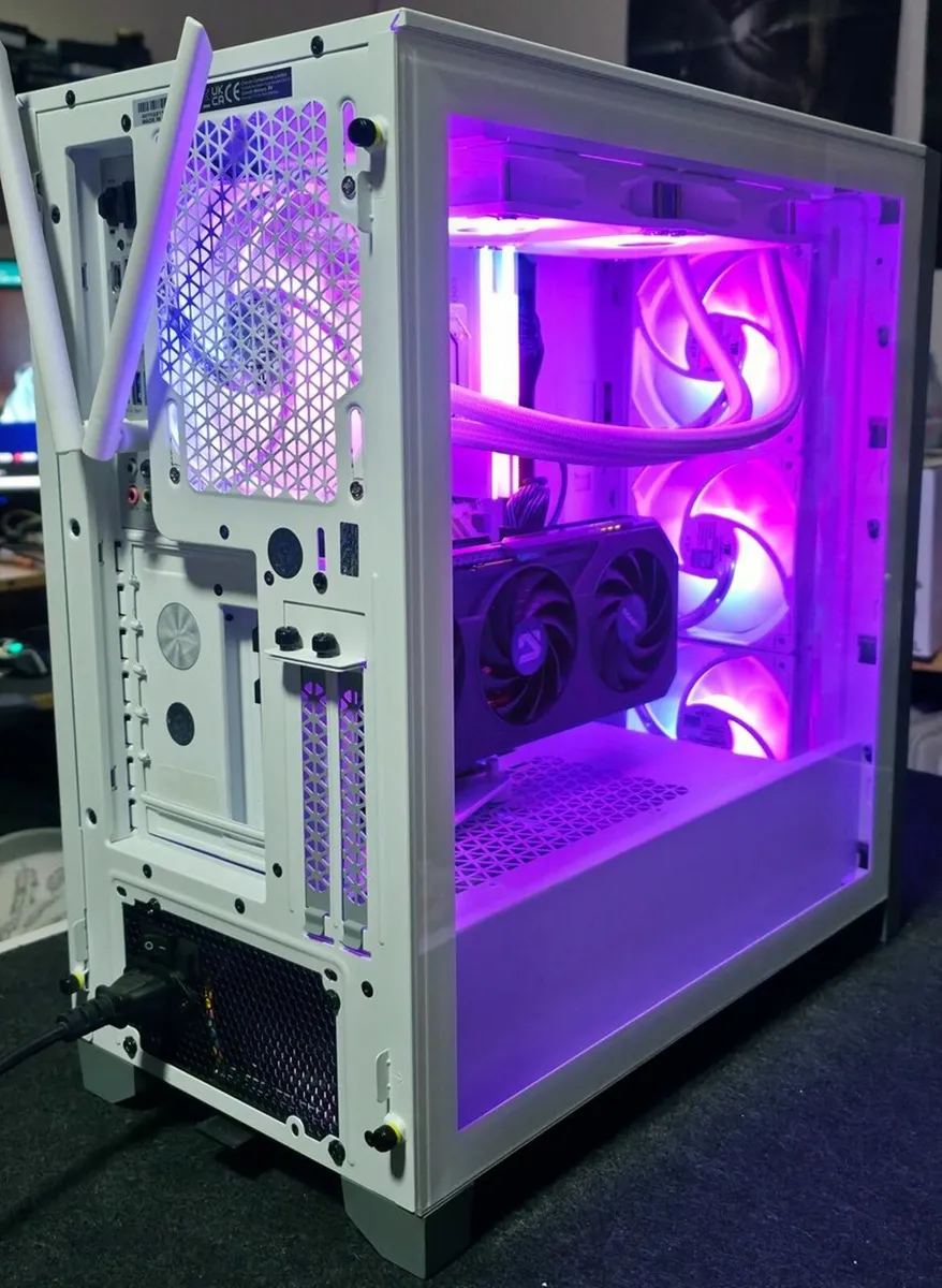 AMD Corsair Ryzen 5 RX 9060 XT Gaming PC - Image 4