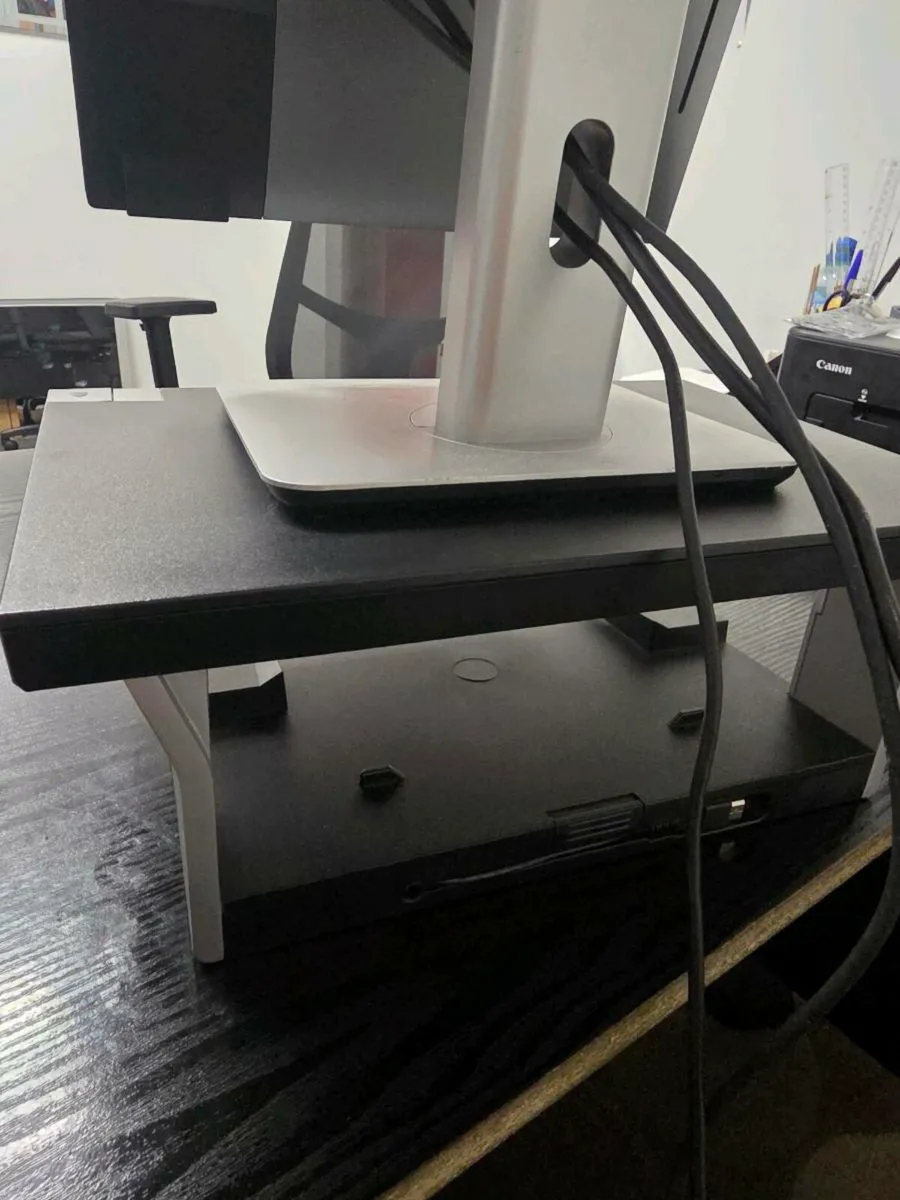 Dell Rotatable 24 inch Monitor plus stand - Image 4