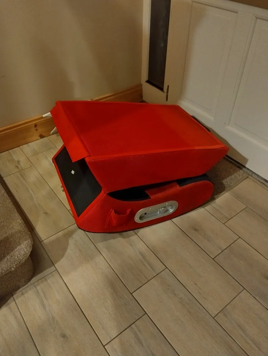 Gaming chair - Image 4