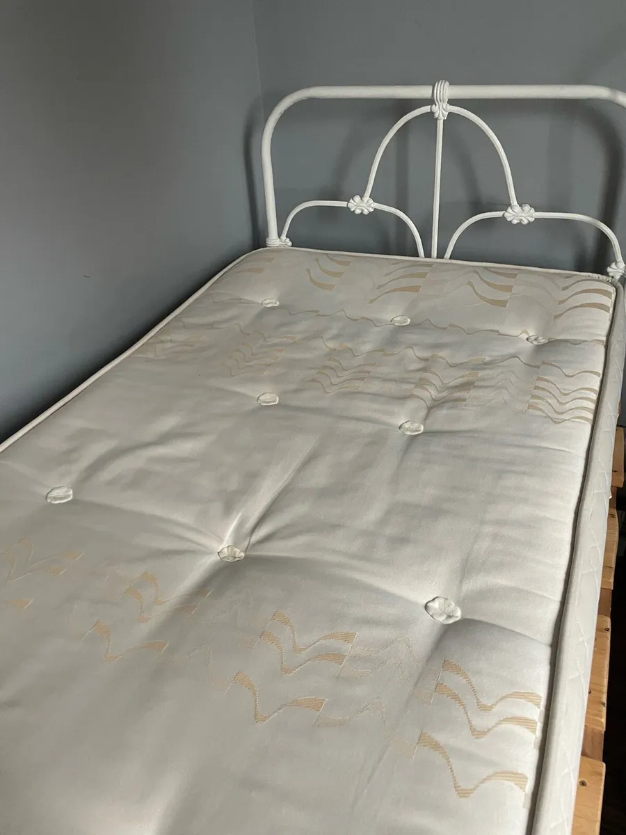 Cast iron single bed with mattress - Image 2