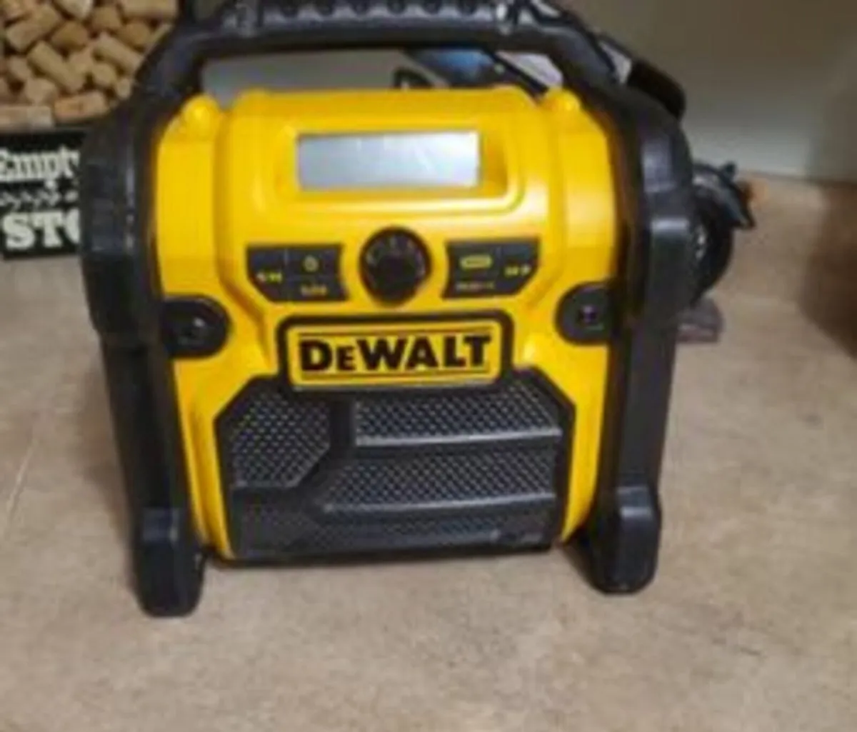 Dewalt radio