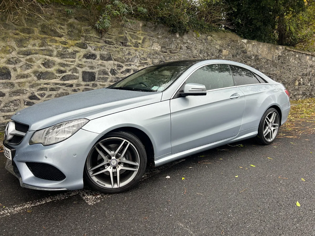Mercedes-Benz E-Class 2015 E220D AMG LINE - Image 4