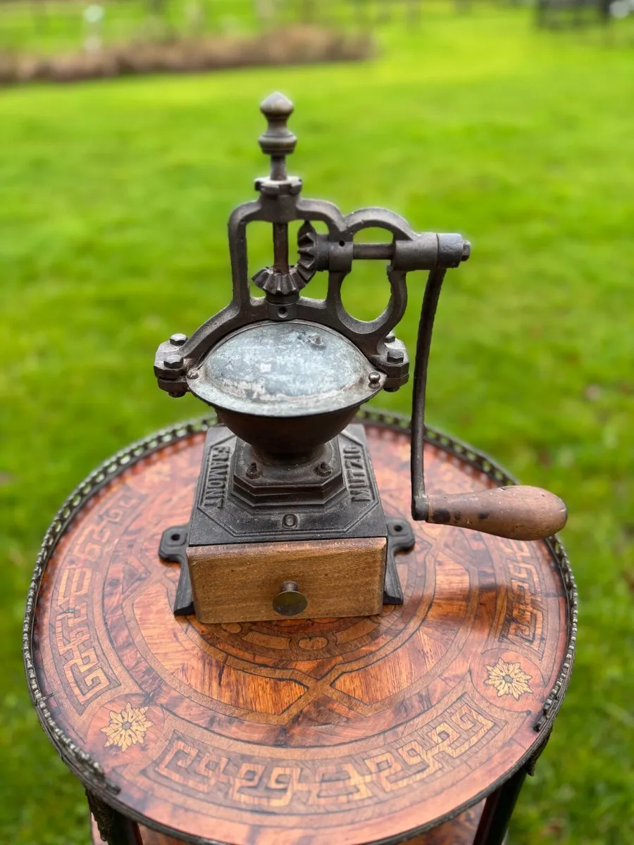 Antique coffee grinders. - Image 4