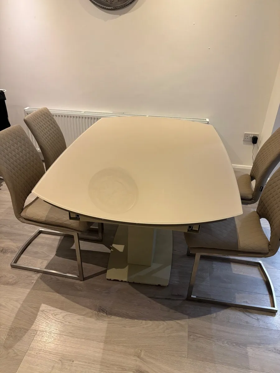 Dinning Table and Chairs (6) - Image 3