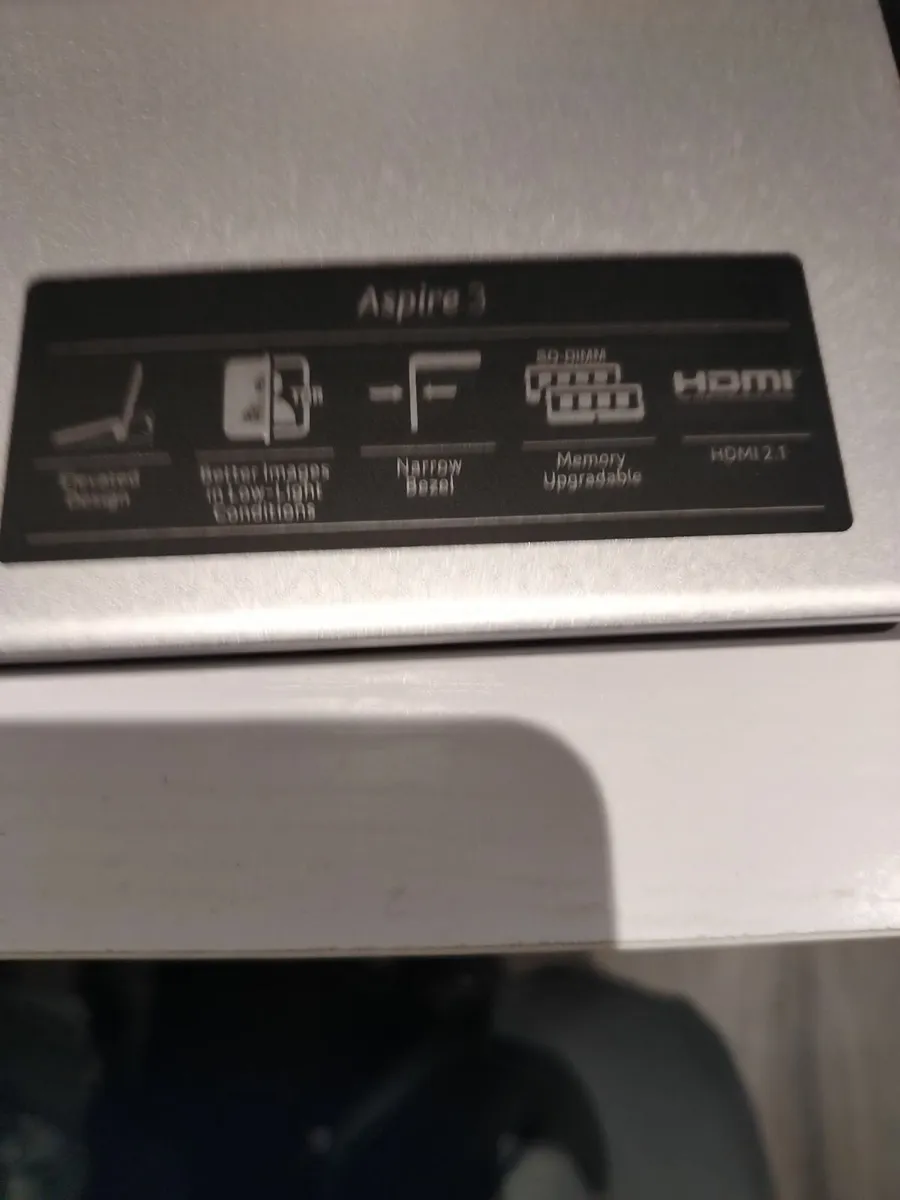 LAPTOP ACER ASPIRE 3 i7 - Image 2