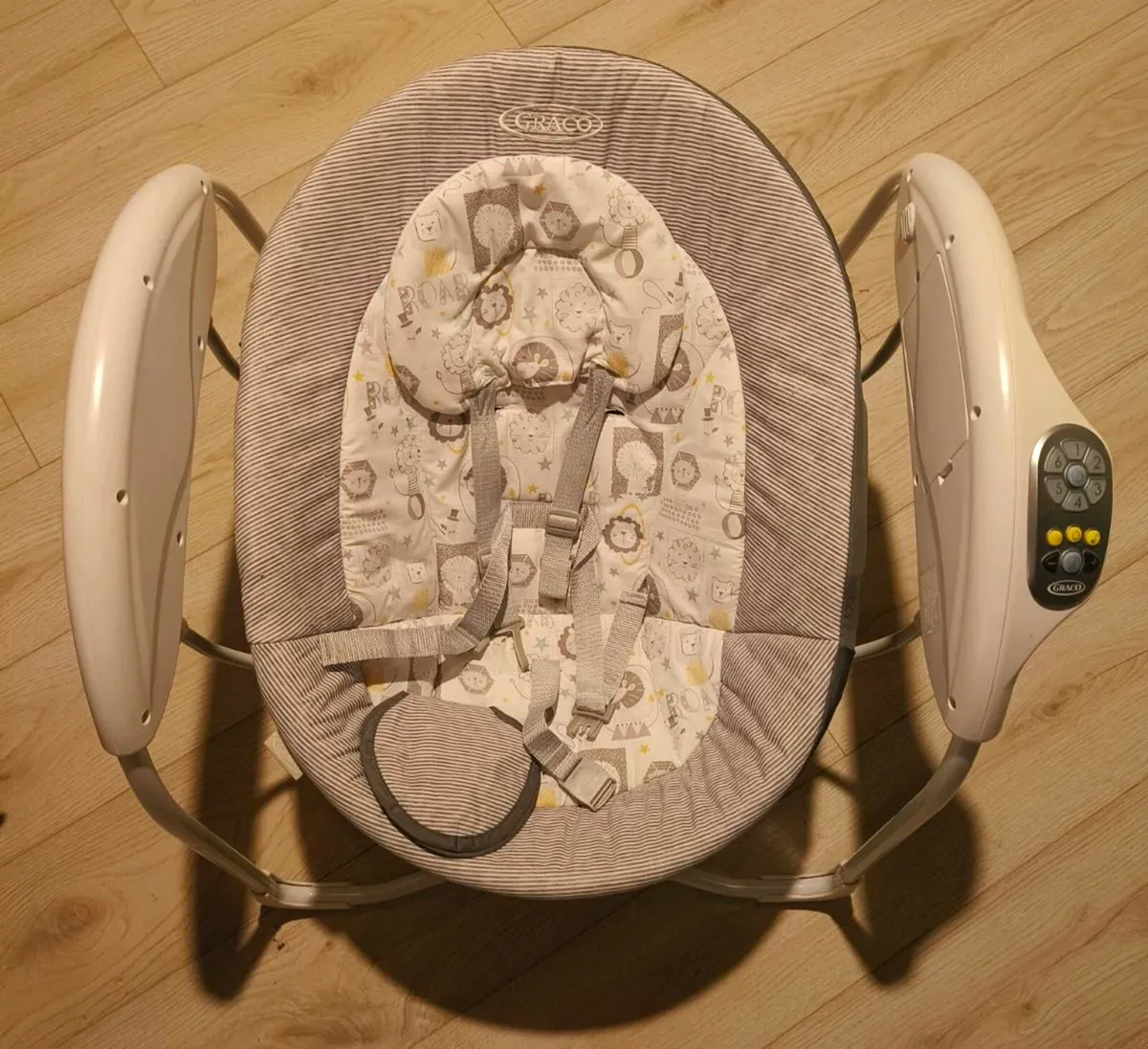 Graco Glider Lite Baby Swing Stargazer - Image 2