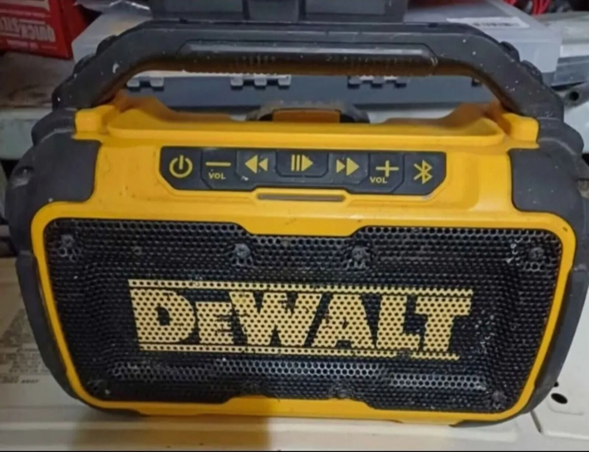 Dewalt Bluetooth speaker