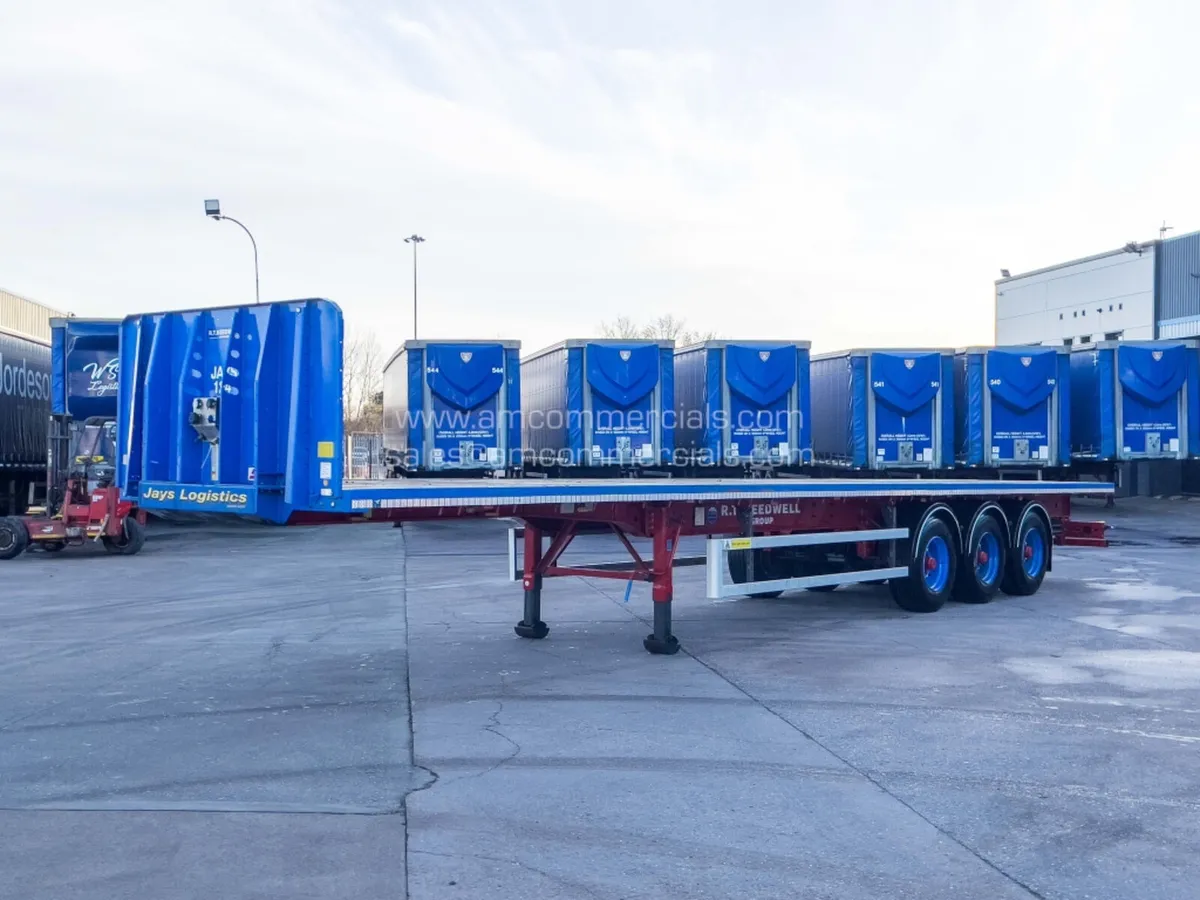 2021 SDC FLATBED TRI AXLE TRAILER - Image 3