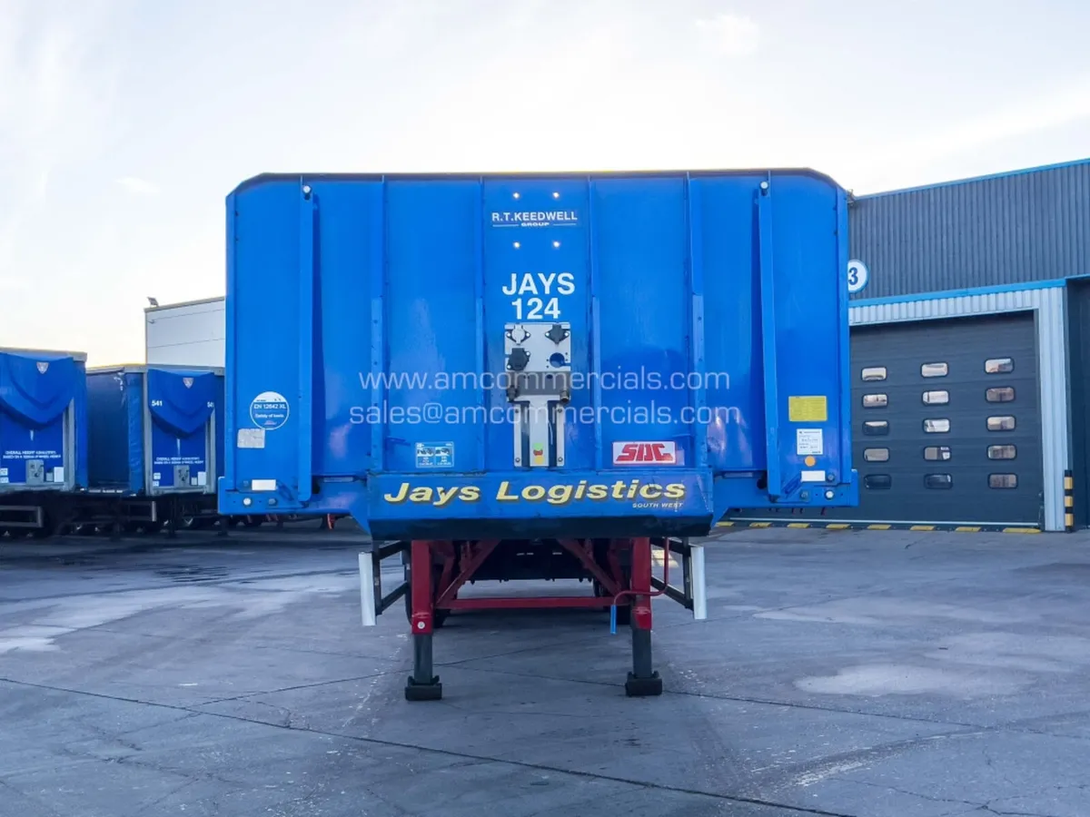 2021 SDC FLATBED TRI AXLE TRAILER - Image 2
