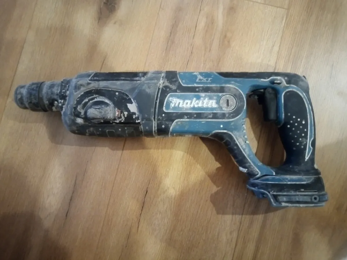 Makita cordless hammer drill - defect - Image 1