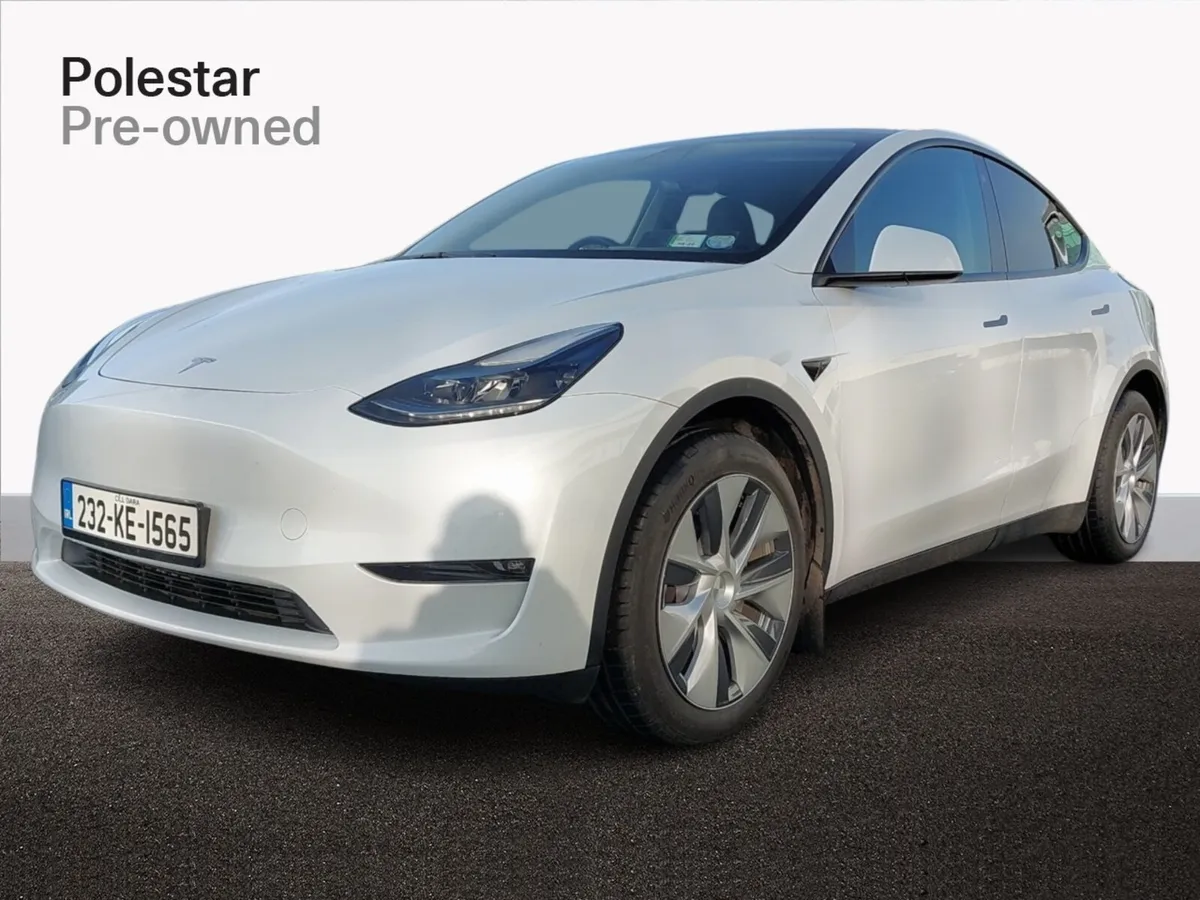 Tesla Model Y 2023 Dual Motor - Image 3