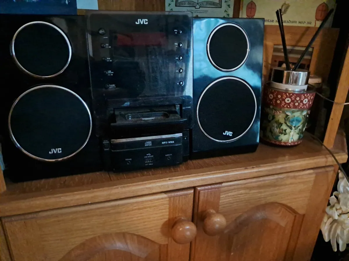 JVC mini hi-fi and ipod connector - Image 4