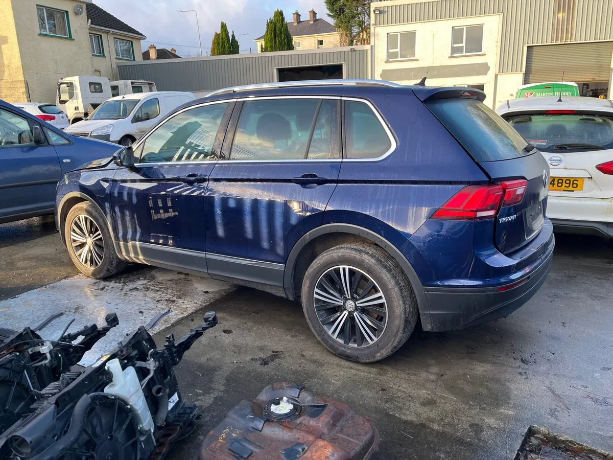 2018 vw Tiguan - Image 4