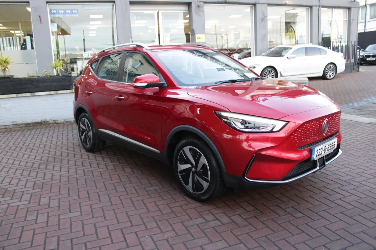 ZS EV LR EXCLUSIVE PANORAMIC ROOF 72.6 KWH 5DR EST - Image 1