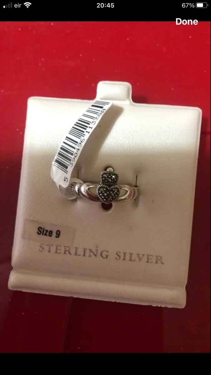 Ladies BNWT sliver claddagh ring size 9 €25 - Image 1
