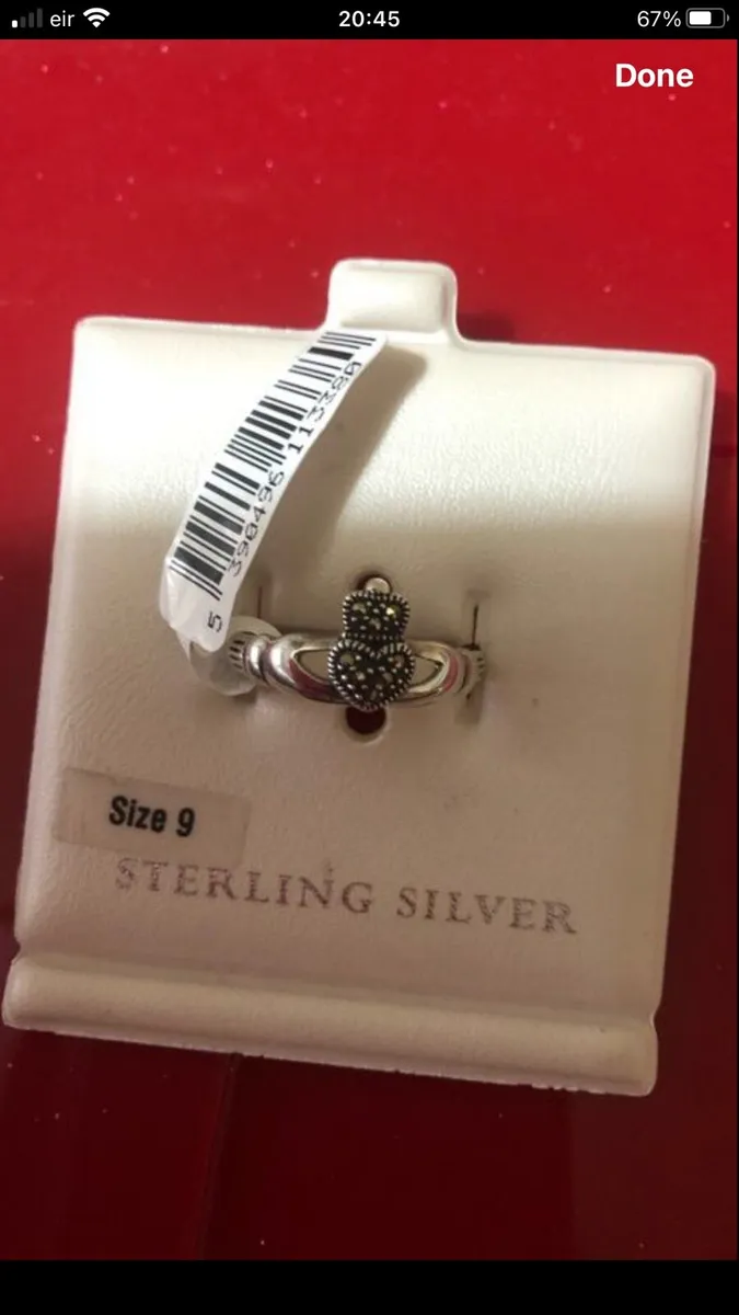 Ladies BNWT sliver claddagh ring size 9 €25 - Image 3