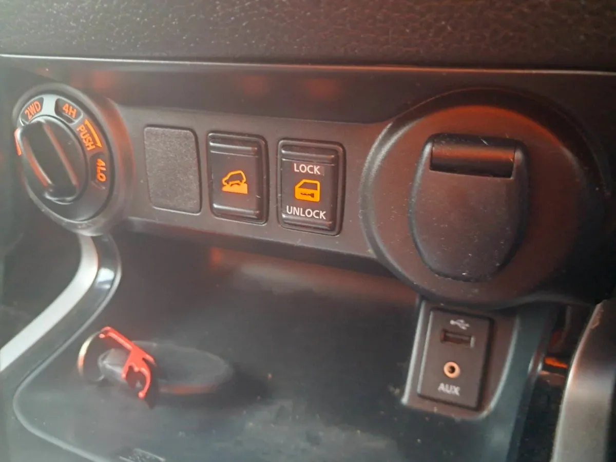 Nissan Navara 2017 - Image 3