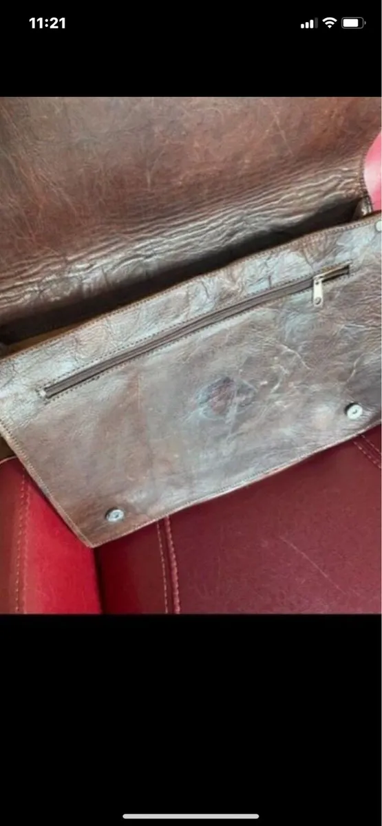 Quality Leather Laptop Bag/ Satchel - Image 1