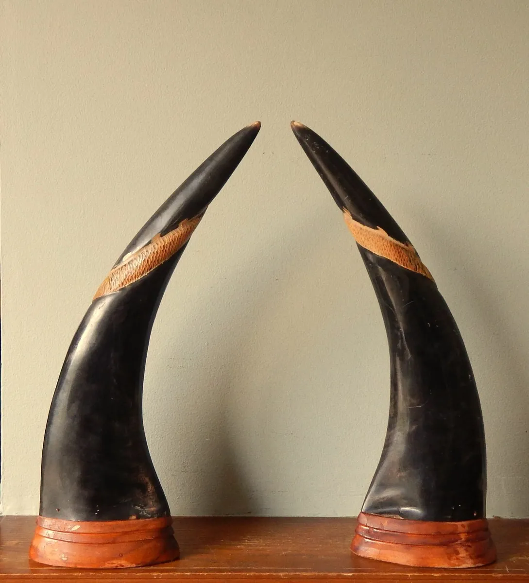 Pair of Horns on Wood Base with Chinese Decoration - Image 3