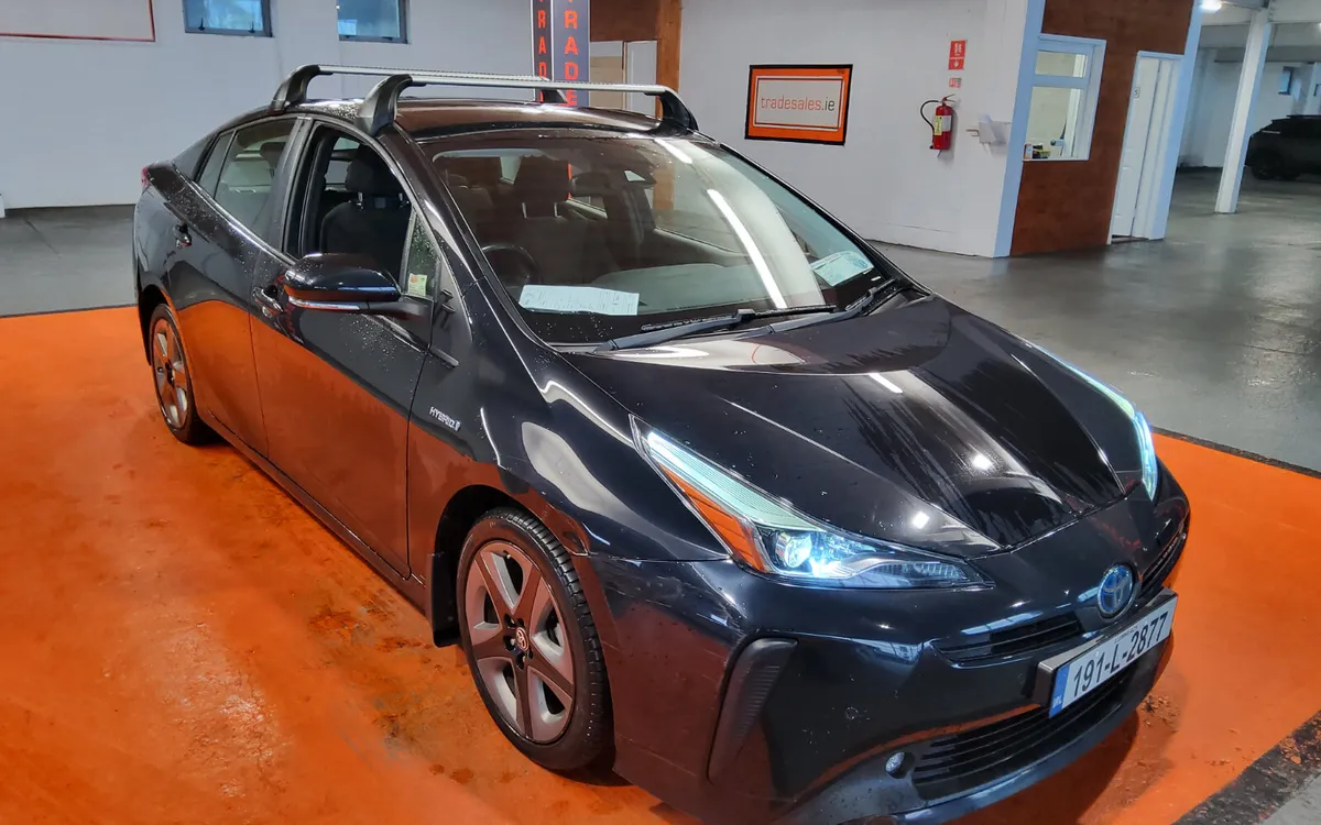 Toyota Prius 2019 - Image 1
