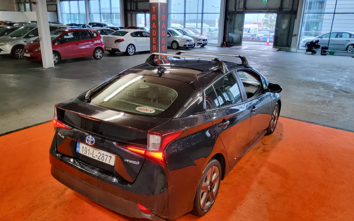 Toyota Prius 2019 - Image 3