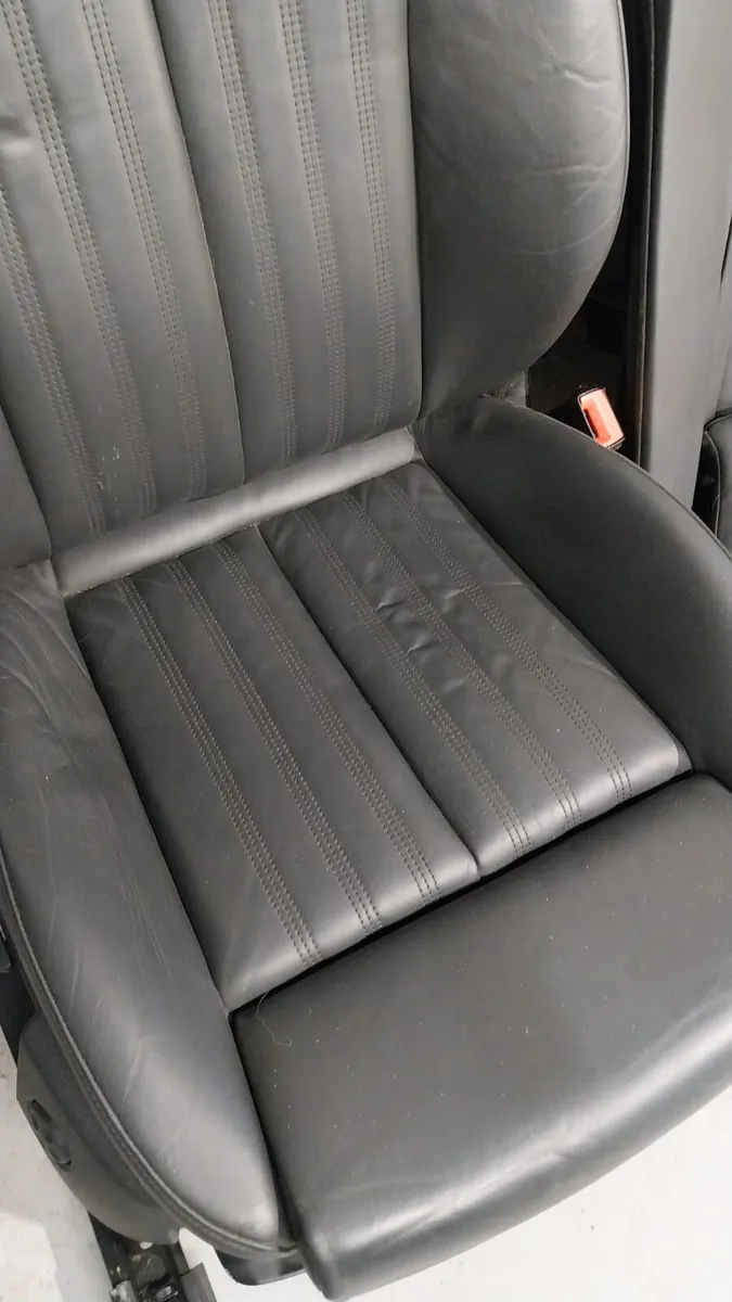 2014 AUDI A6 S-LINE Seats  leather Interior - Image 3