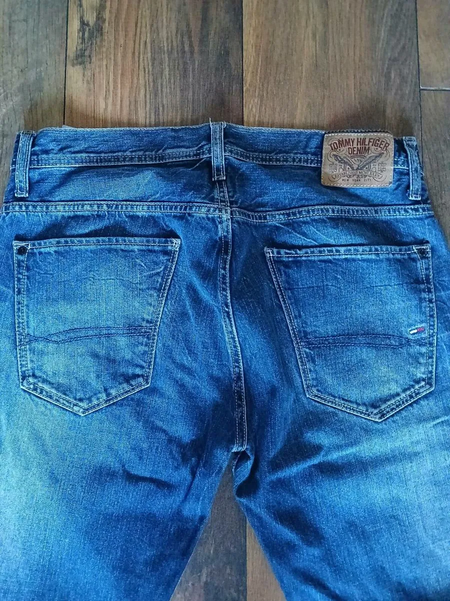 Tommy Hilfiger Jeans - Image 2