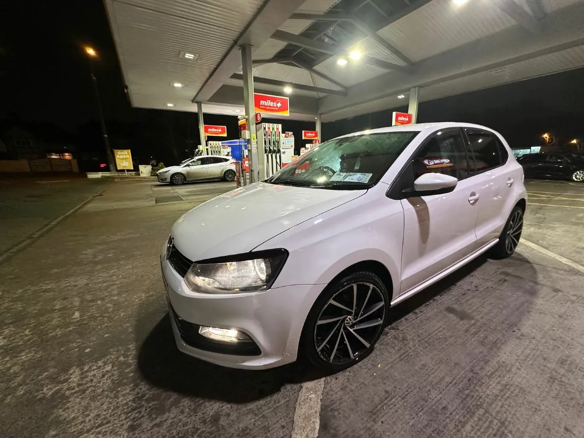 Volkswagen Polo 2017 - Image 2