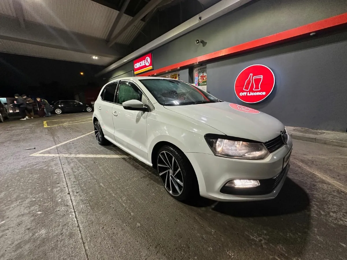 Volkswagen Polo 2017 - Image 1